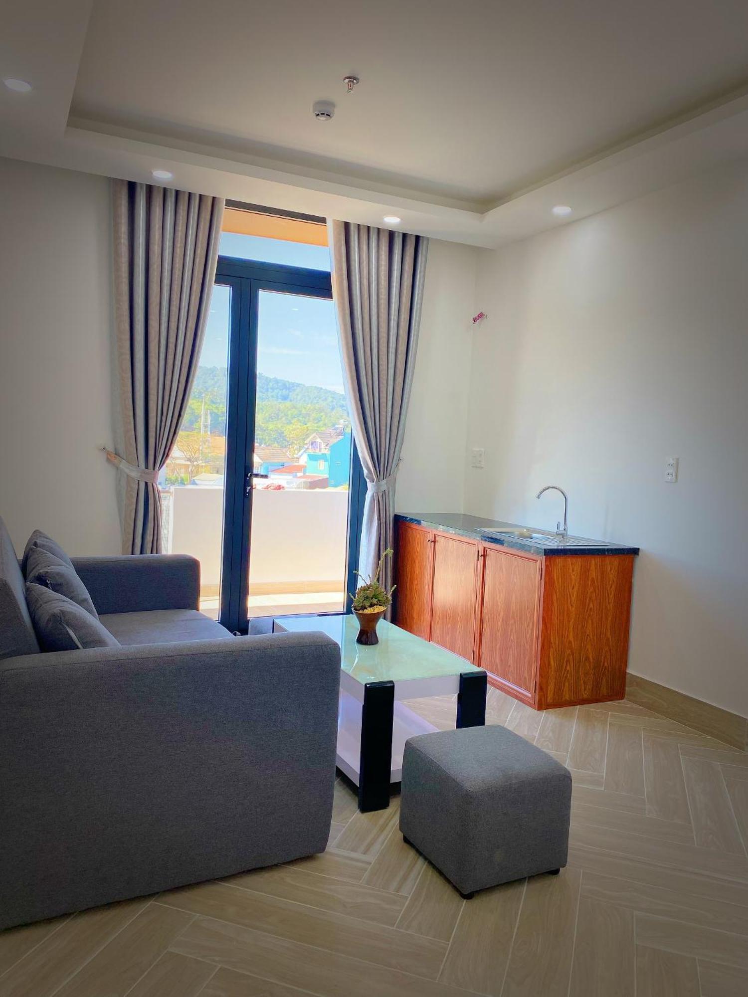Khach San Anh Sang - Light House Hotel Да Лат Екстериор снимка